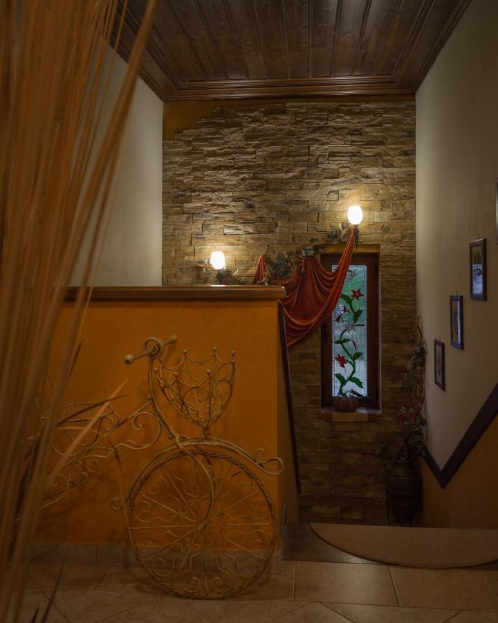 Akrolimnion Hotel Ioannina Exterior photo